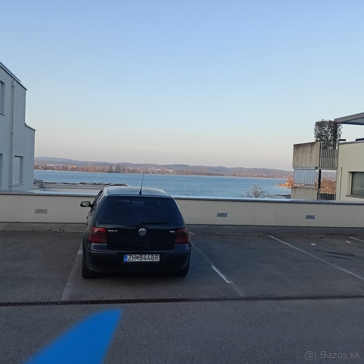 Kúpim KUFOR Golf 4
