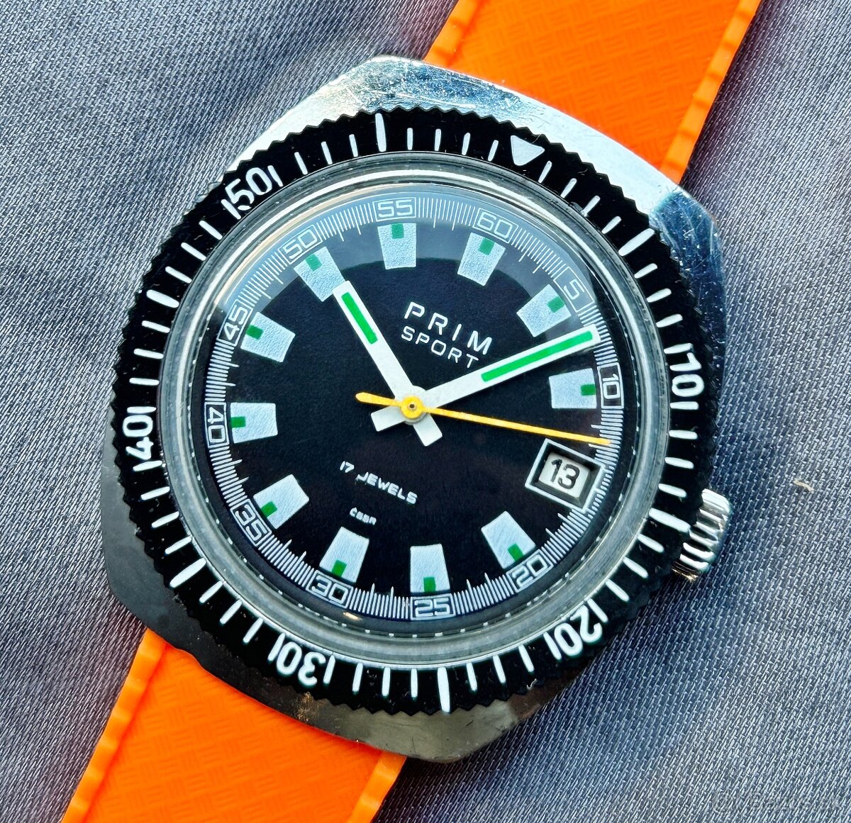 Československé mechanické vintage hodinky PRIM Sport 2.1
