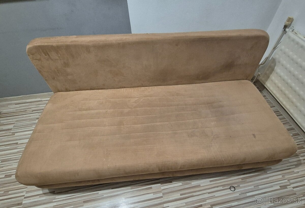 Rozkladacia pohovka