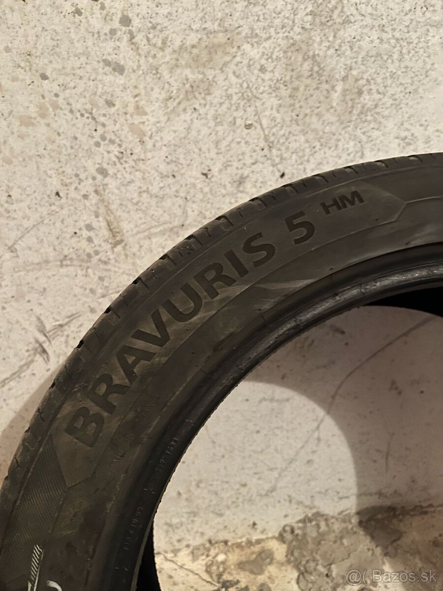Bravuris 5 235/45 r18
