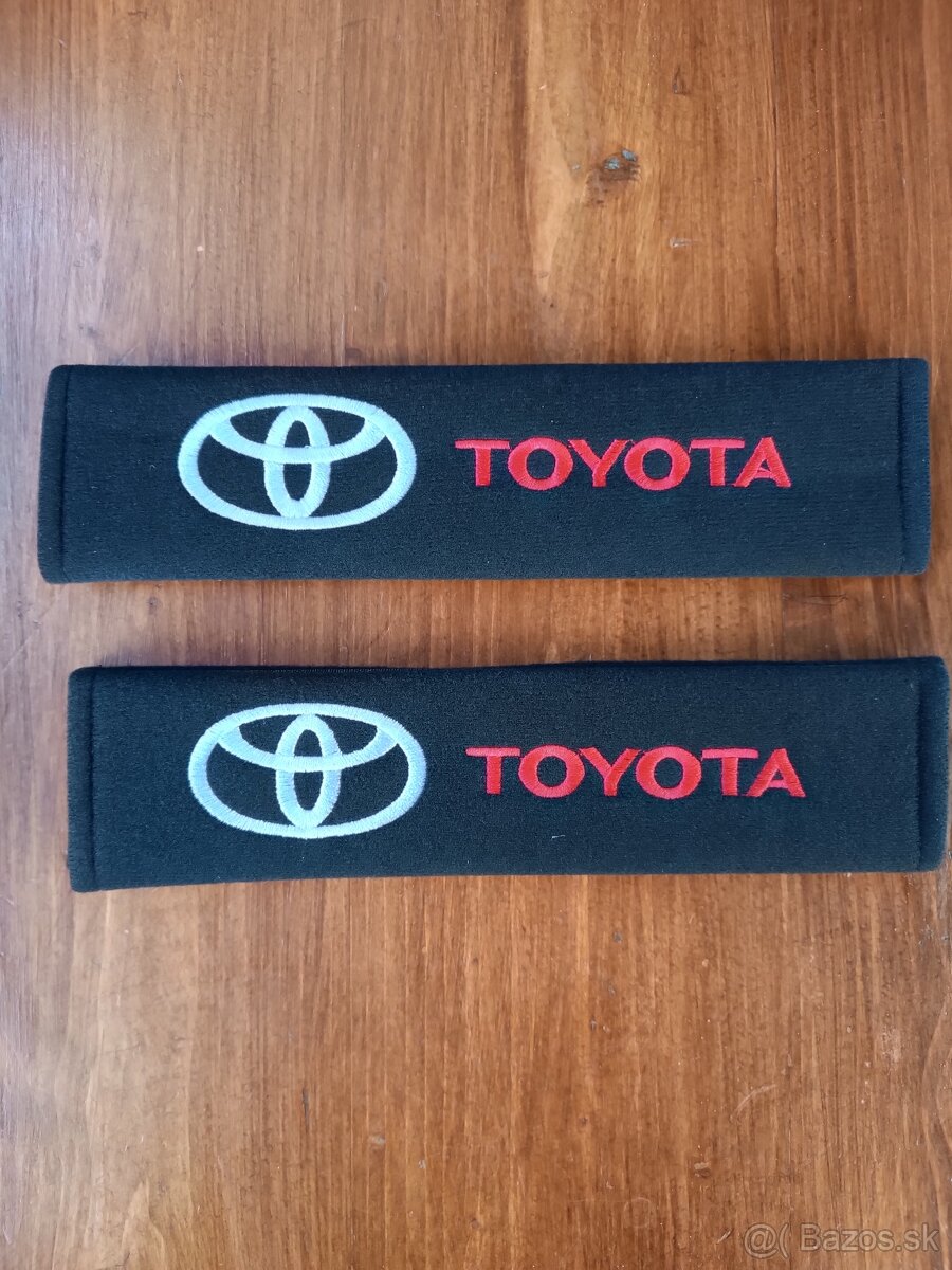 Predám návleky na bezpečnostný pas s logom Toyota