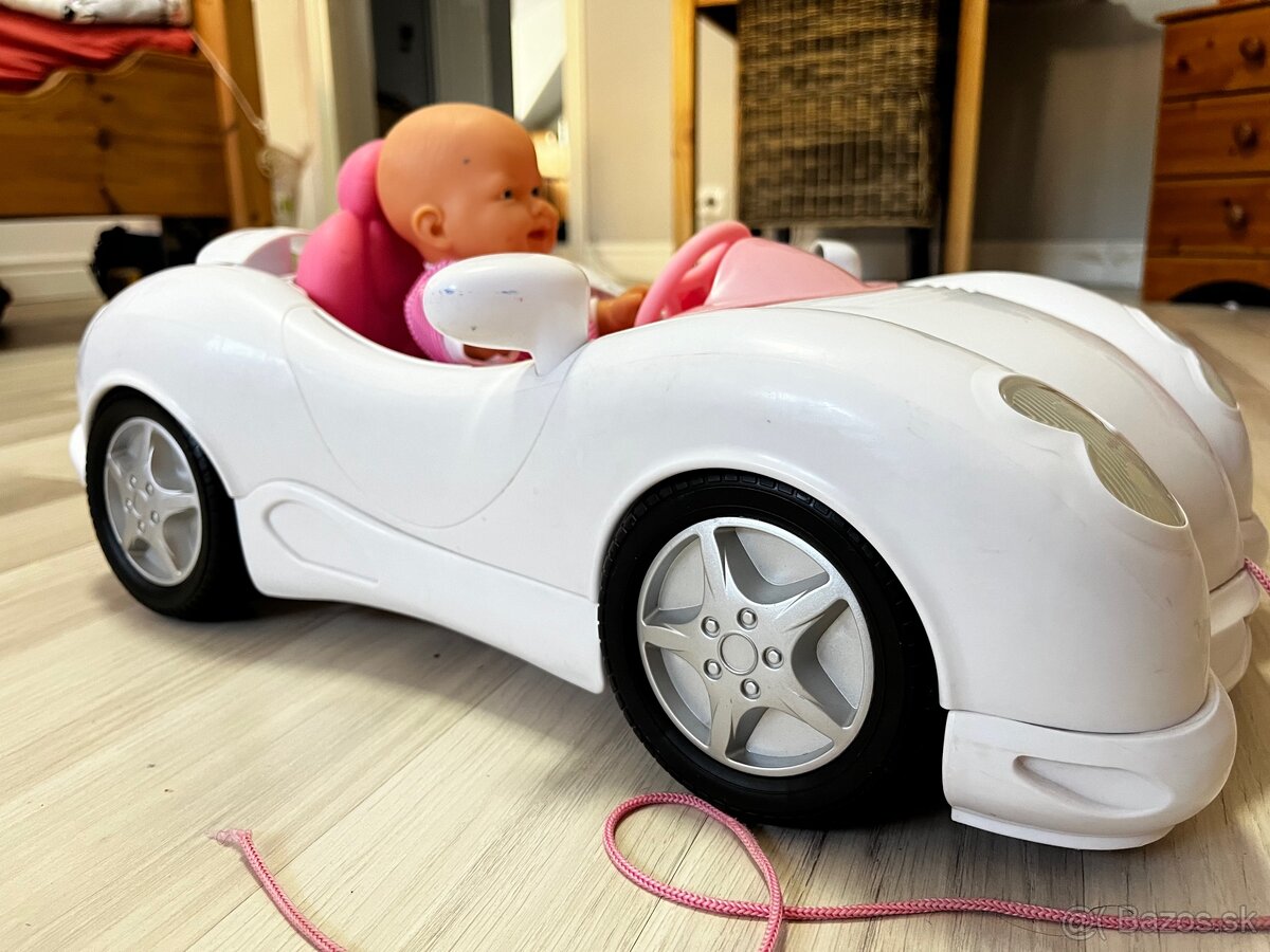 Dievčenské auto pre bábiky