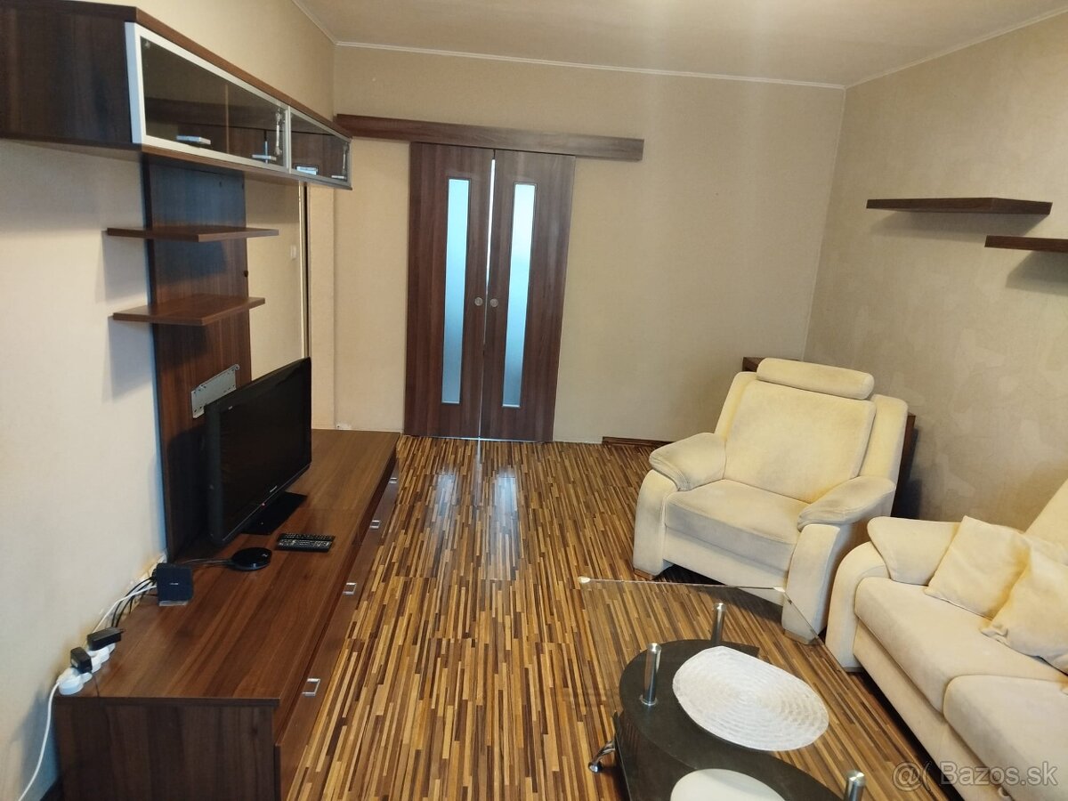 Prenájom 3 izbového bytu