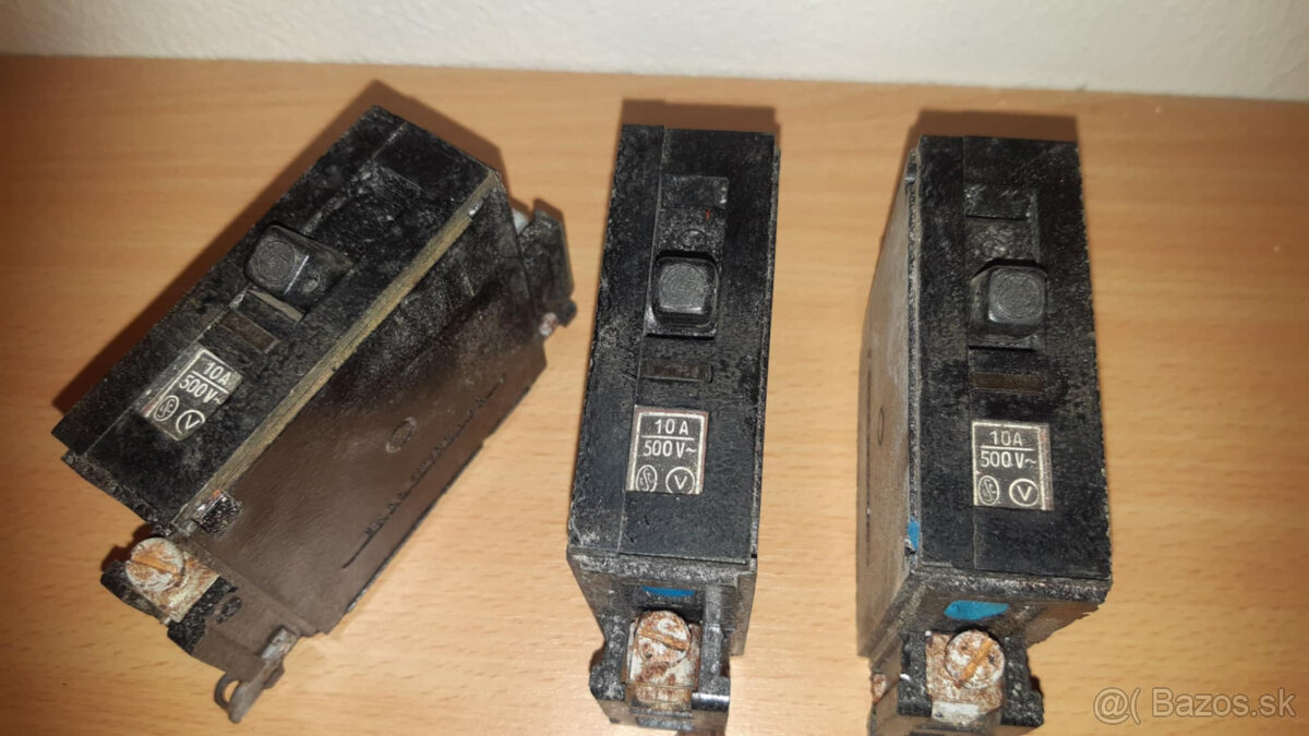 kúpim staré bakelitové ističe