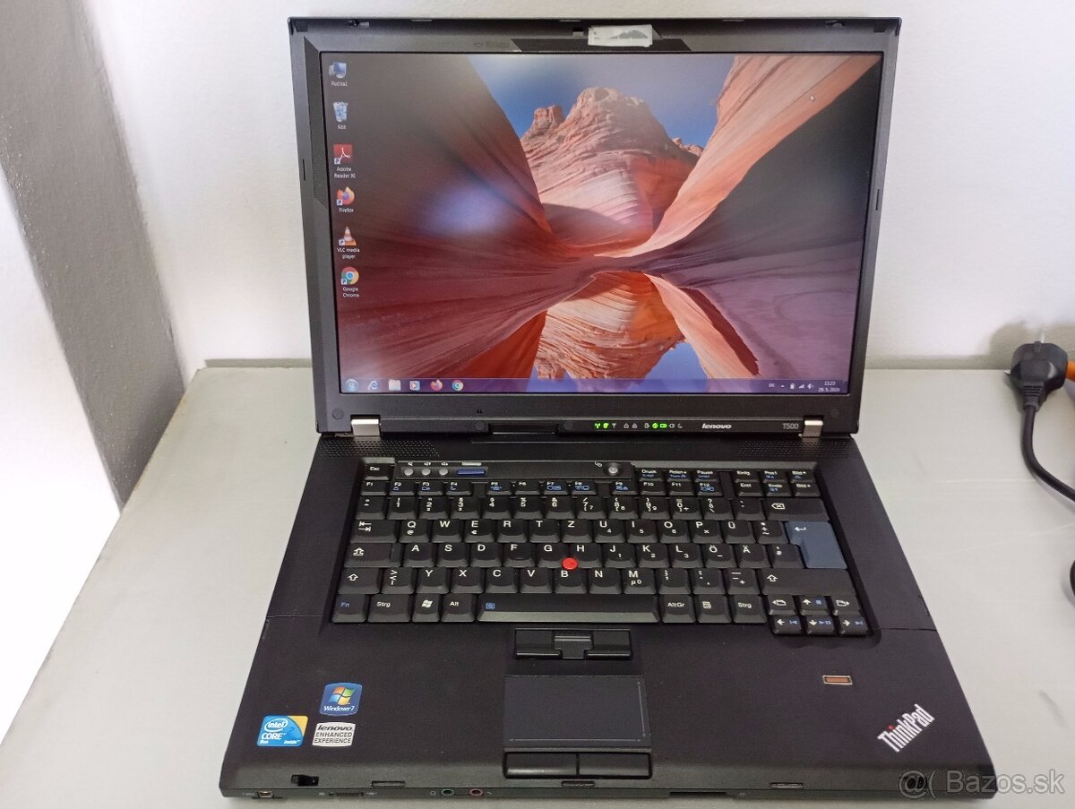 predám LENOVO THINKPAD T500 , WINDOWS 7 32bit