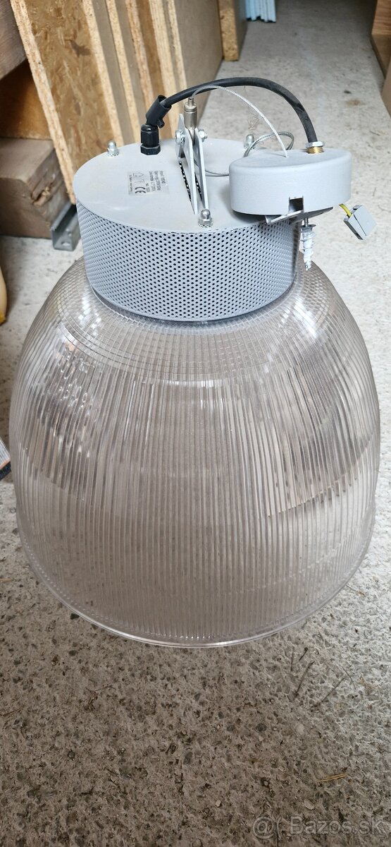 Industrialna lampa