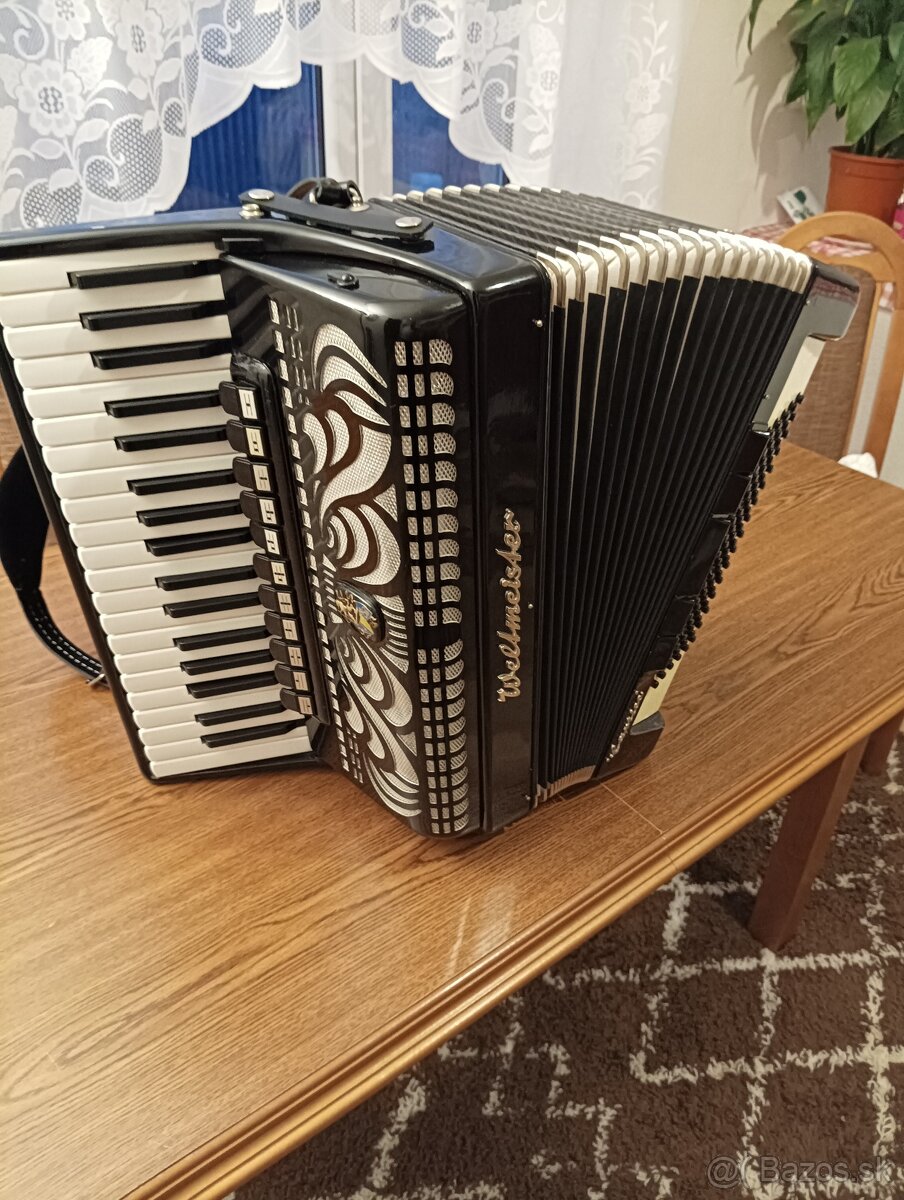 Akordeo weltmaister 96 basovy