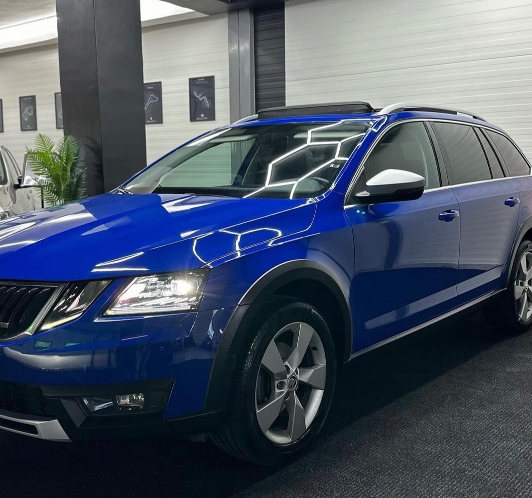 Škoda scout 3 generácia v nevydanej farbe