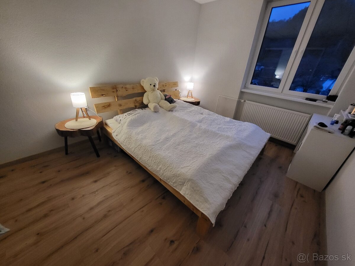 Gaštanove stoliky