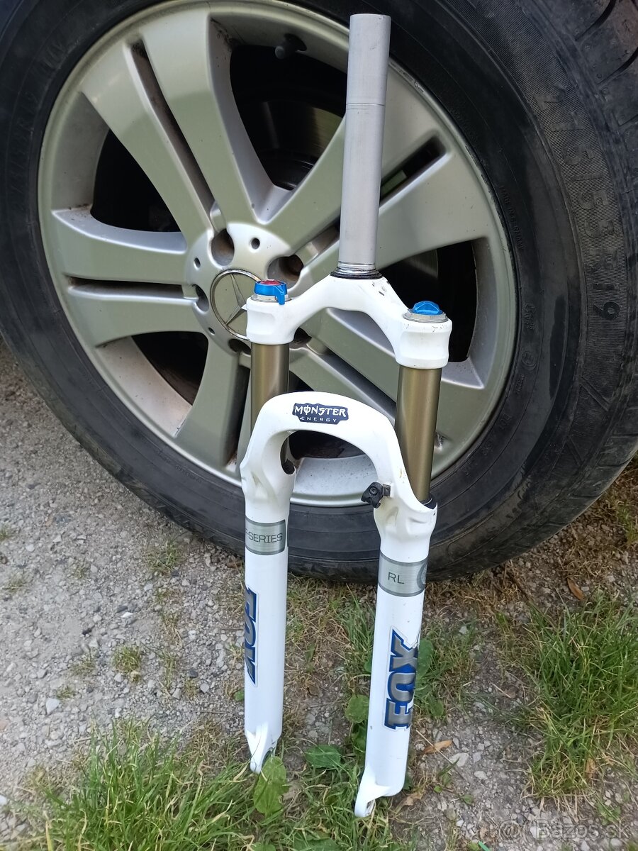Vidlica FOX 26" 100mm