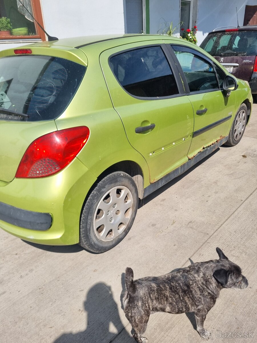 Peugeot 207