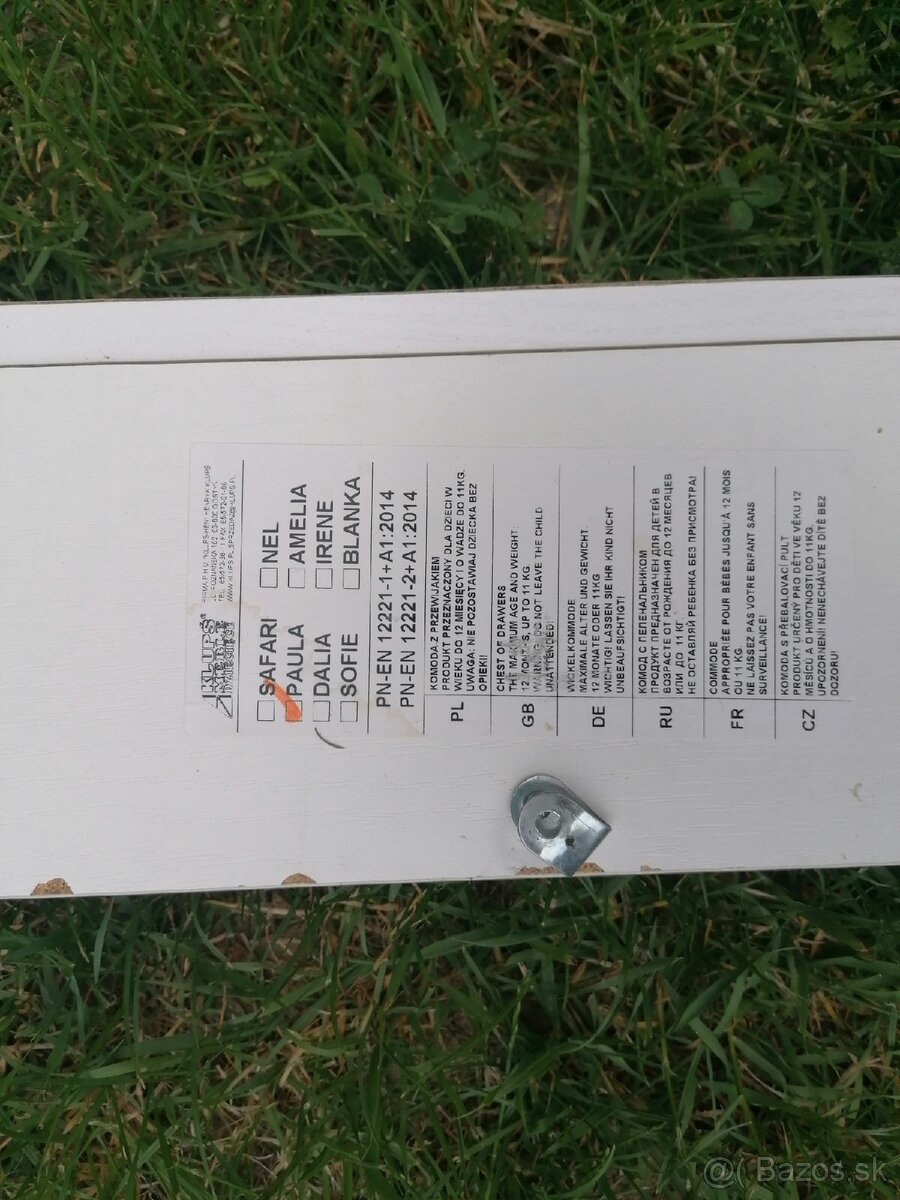Samostatný prebalovací pult na komodu