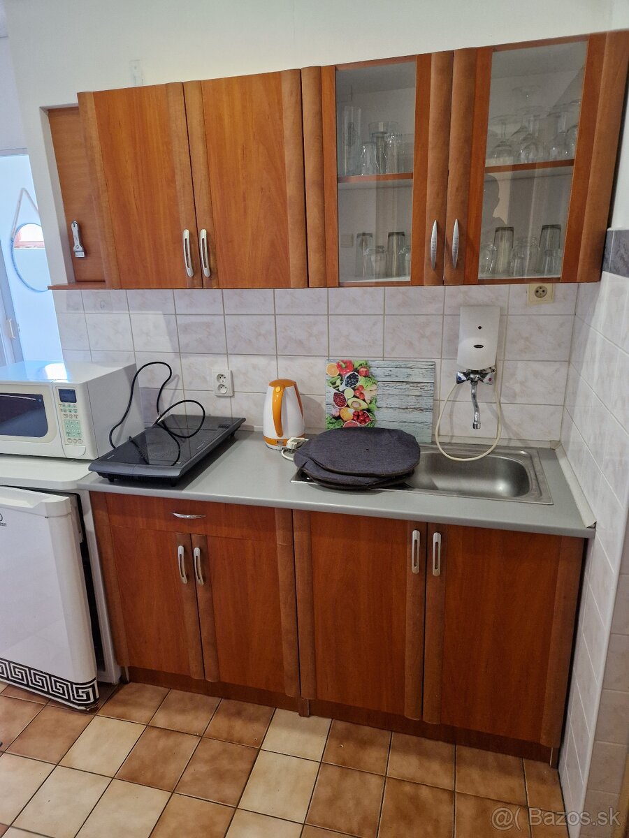 Kuchynská linka LACNO