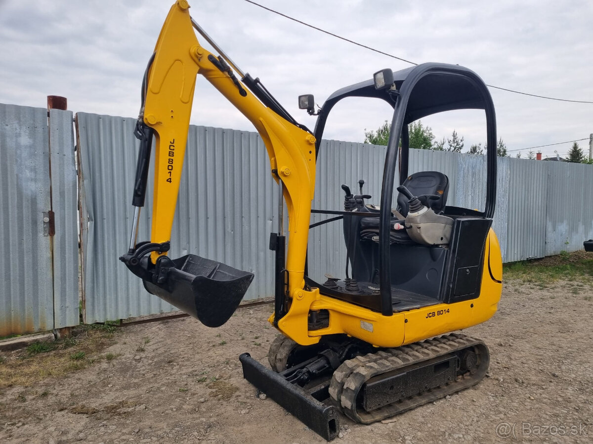 Prodám pásovy minibagr JCB 8014 PRIVÁT NENÍ DPH