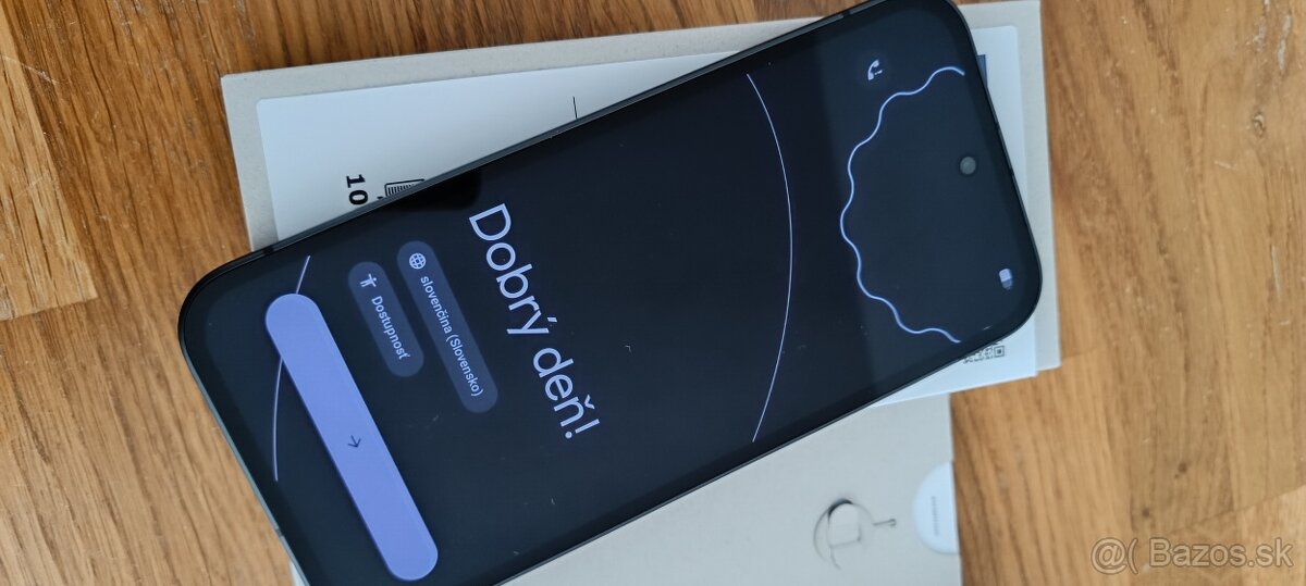 NOVY, NEPOUZIVANY Google Pixel 9a 8GB/128GB Obsidian + Obal