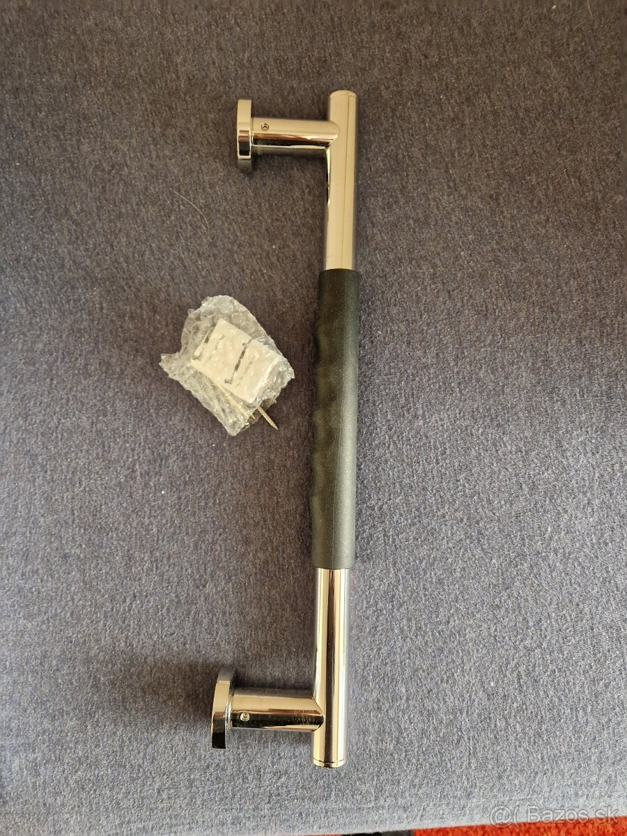 Madlo do kúpeľne / na WC