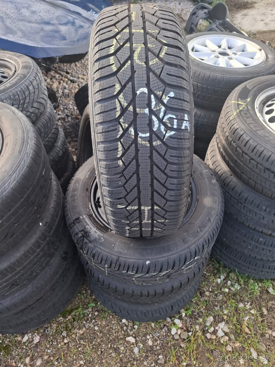 Pneumatiky Semperit 205/60 R16