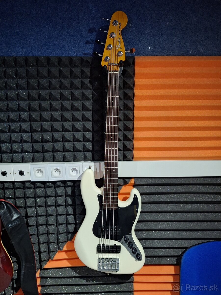 Fender Modern Player Jazz Bass 2013 Čína