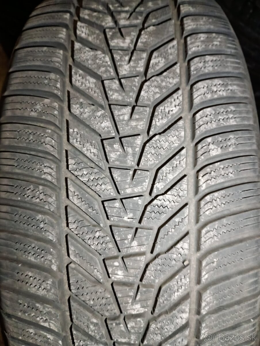 Predam zimné Hankook Winter icept evo3 2024