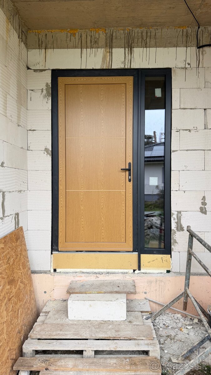 Plastové vchodove dvere