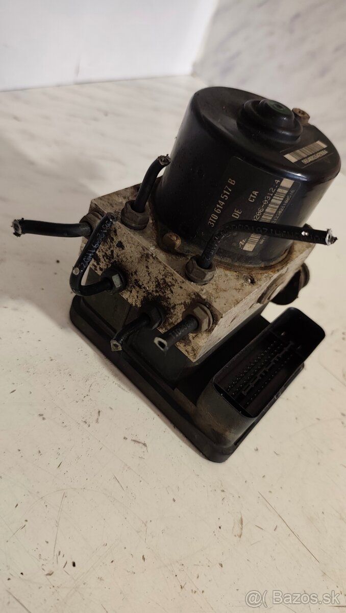 ABS jednotka 3T0614517B