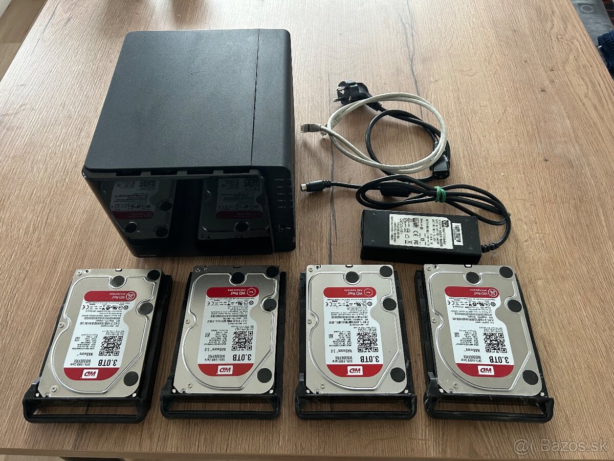 Synology NAS DS415 Play + 12TB (4x3TB WD Red)