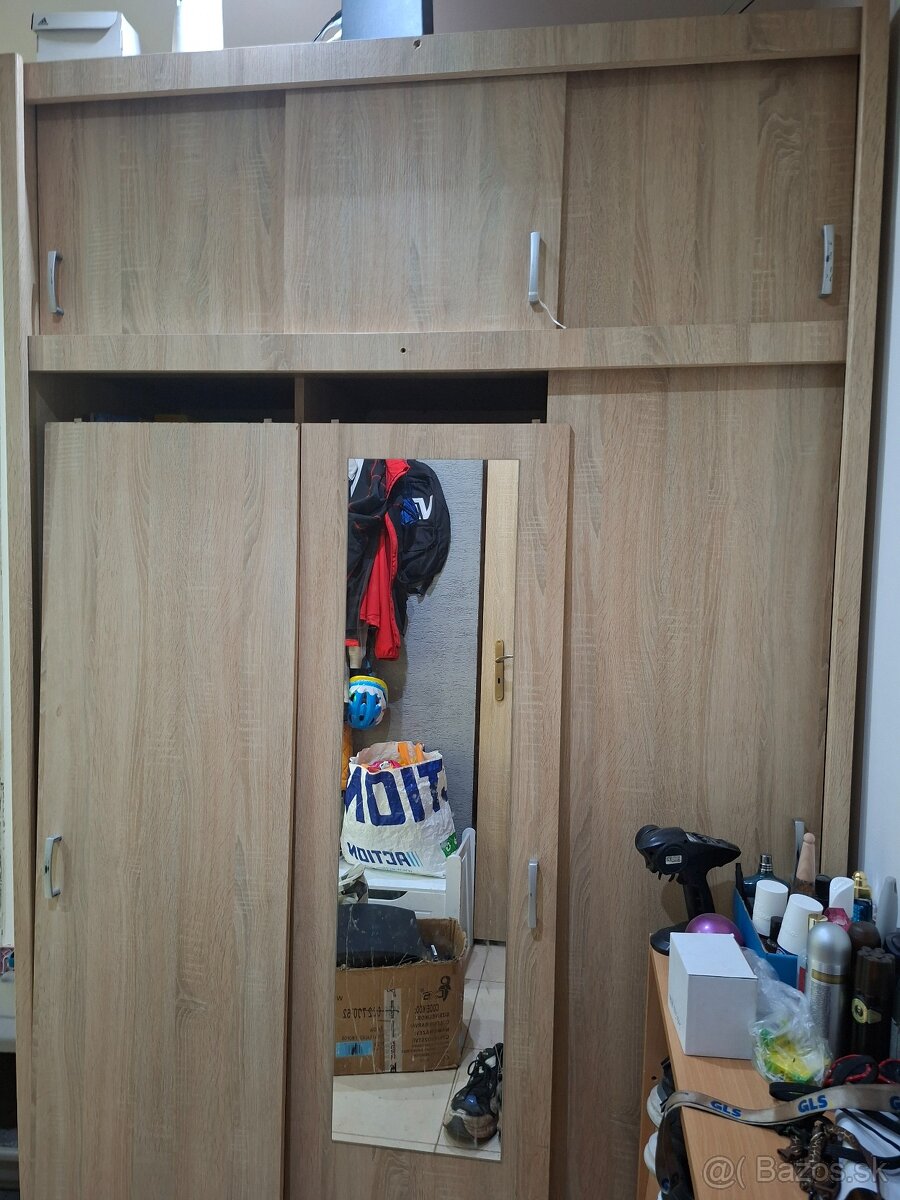 Predám skriňu