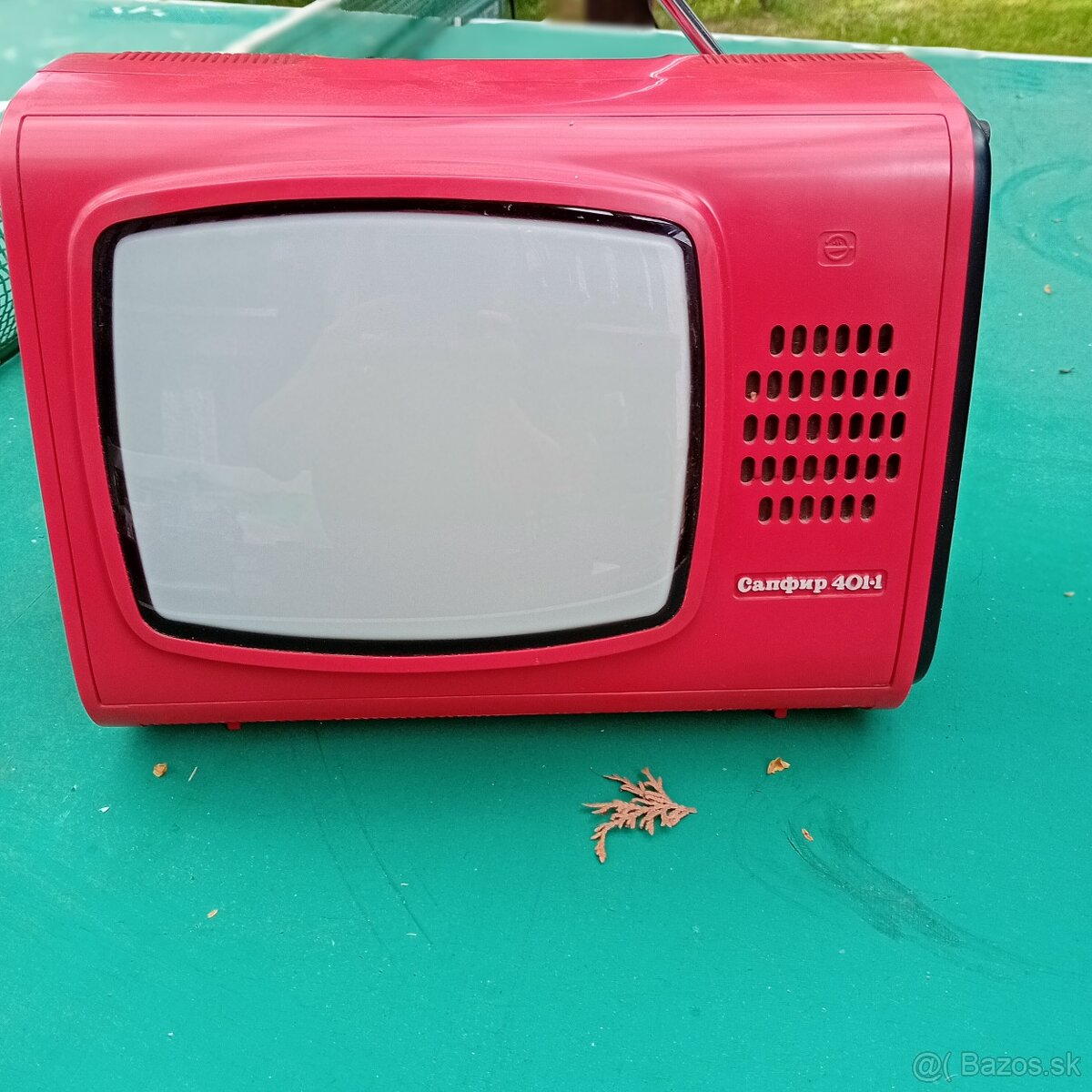 Starý televízor