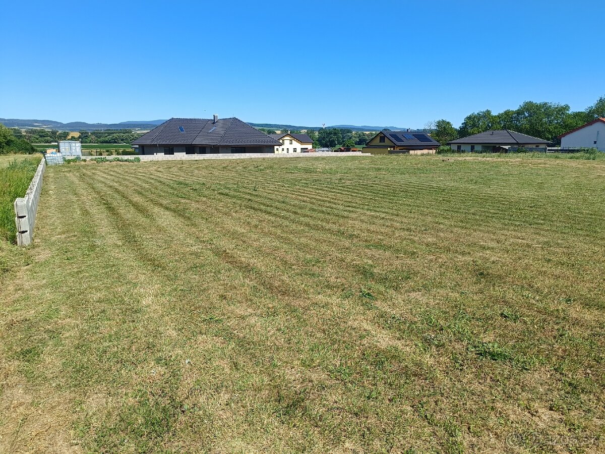Stavebný pozemok Janovìk 1883m2