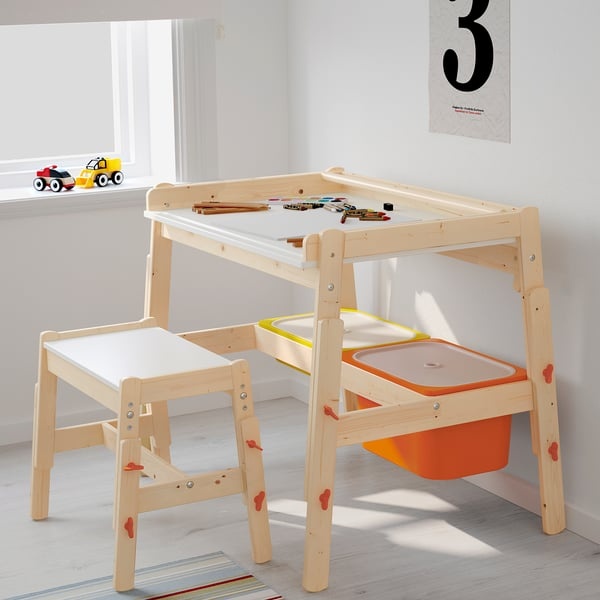 Rastúci stôl a lavica Ikea Flisat