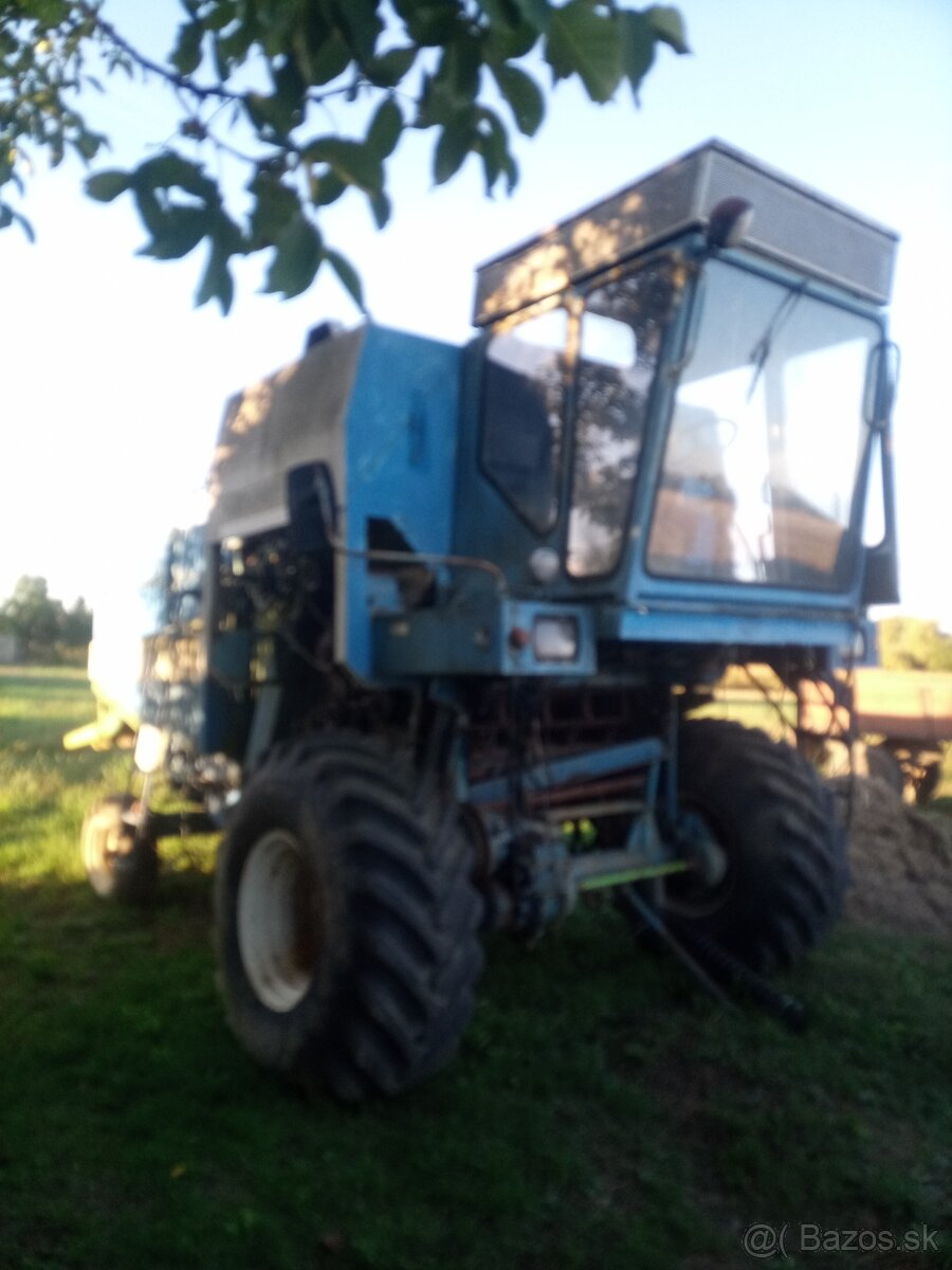 Kombajn e514
