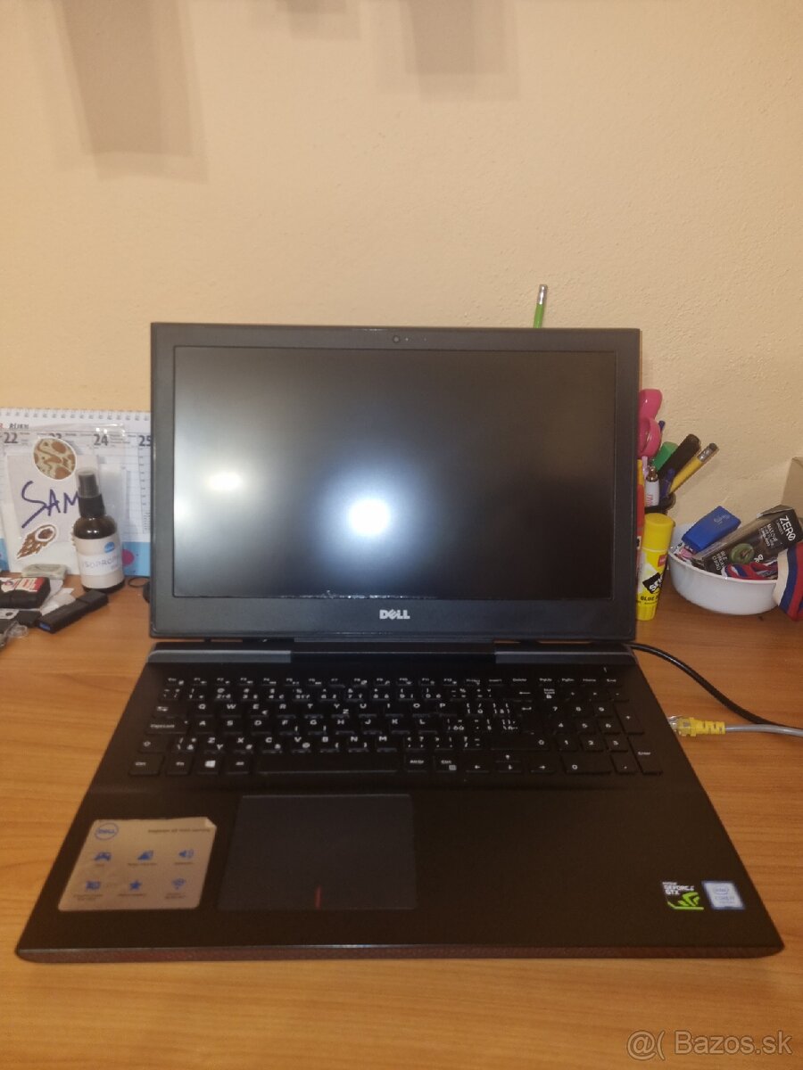 Dell Inspiron 15 Gaming 7567—I7, GTX1050Ti, 16GB, 256GB+1TB