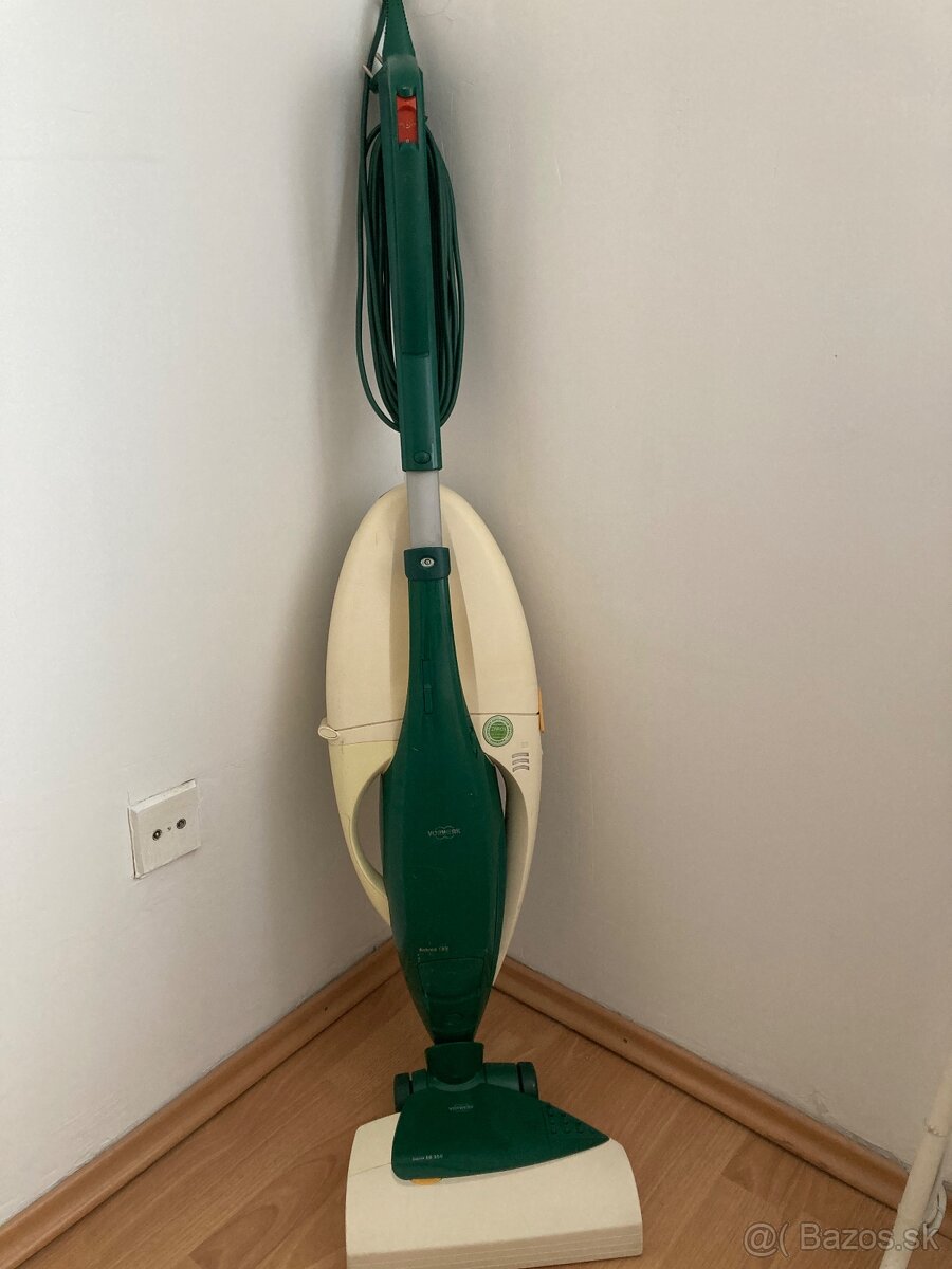 Vysávač Vorwerk 130 a tepovač