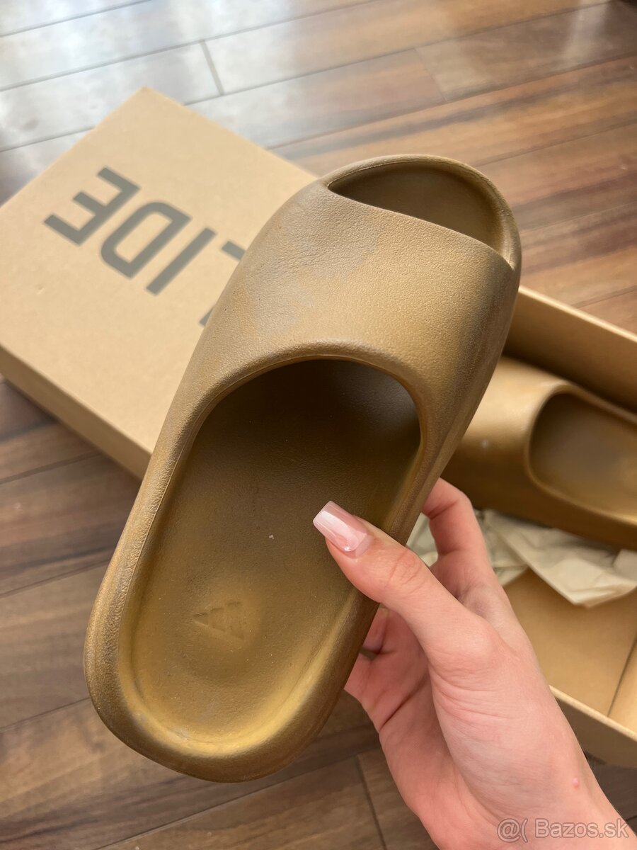 Yeezy slides Ochre