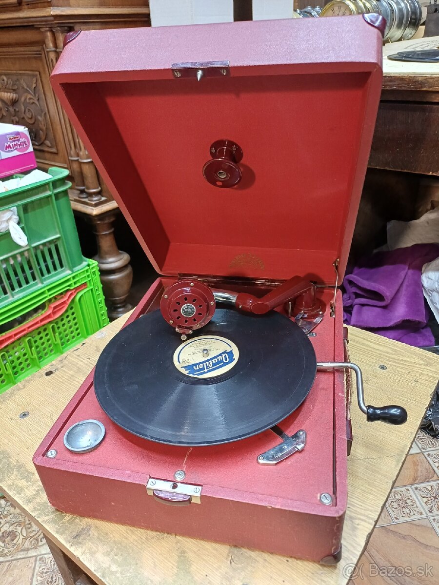 Predám starožitný gramafon