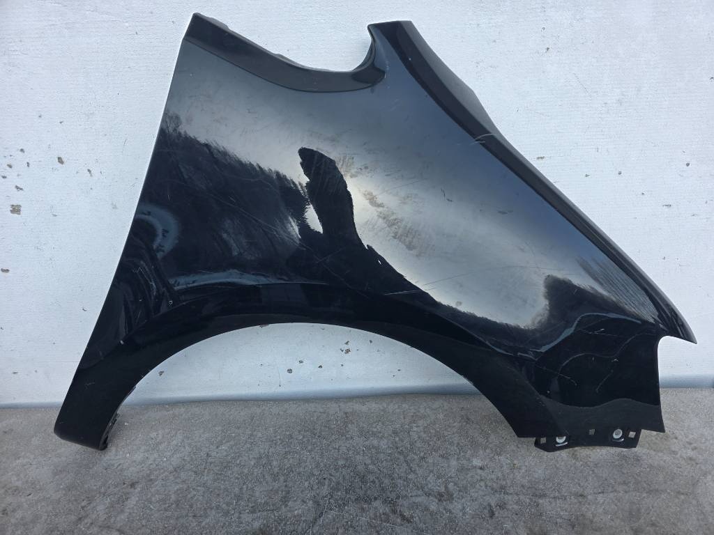 VW SHARAN ALHAMBRA 2010- PRAVÝ PREDNÝ BLATNÍK