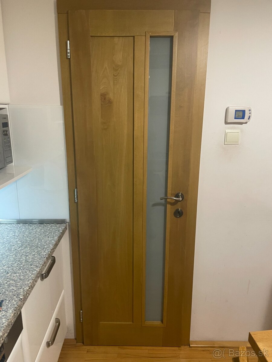 interierové dvere 60 cm masiv a zárubňa