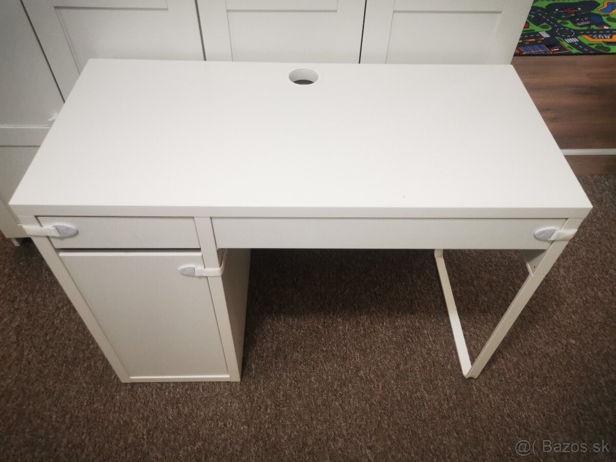 Stol Micke IKEA
