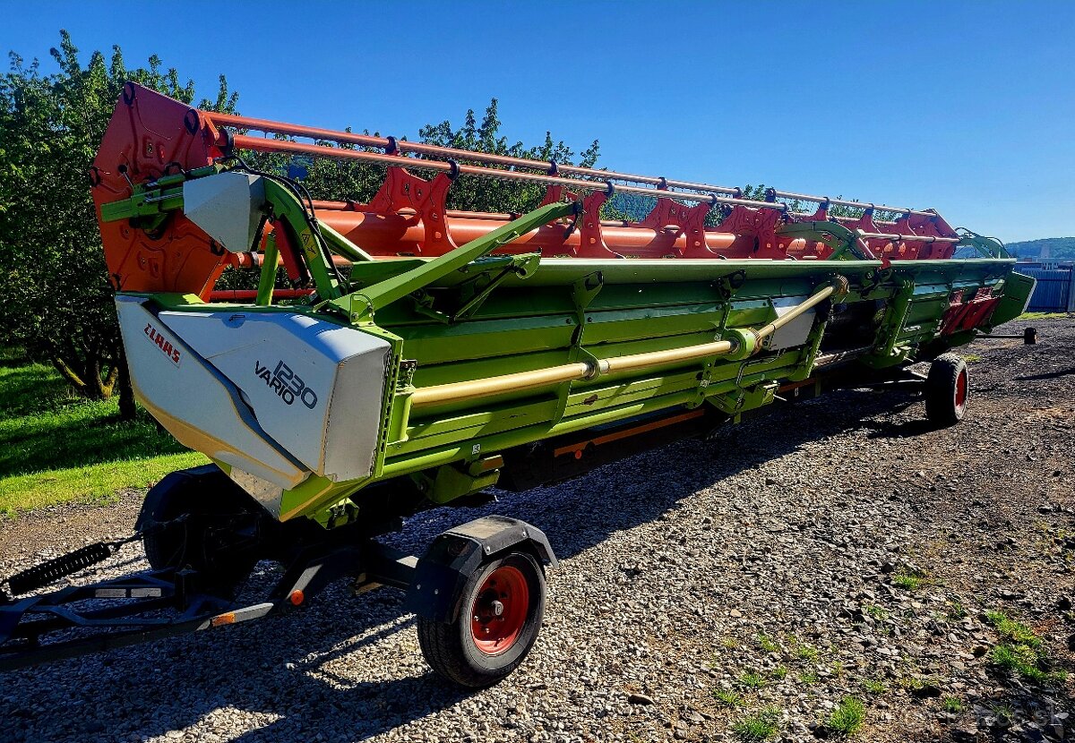 Claas Vario V1230