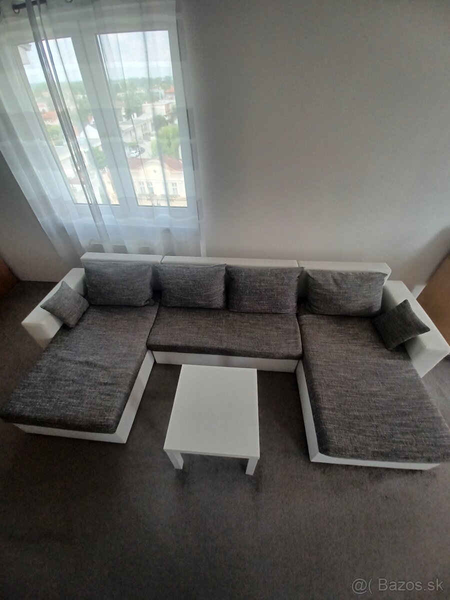 Moderný gauč