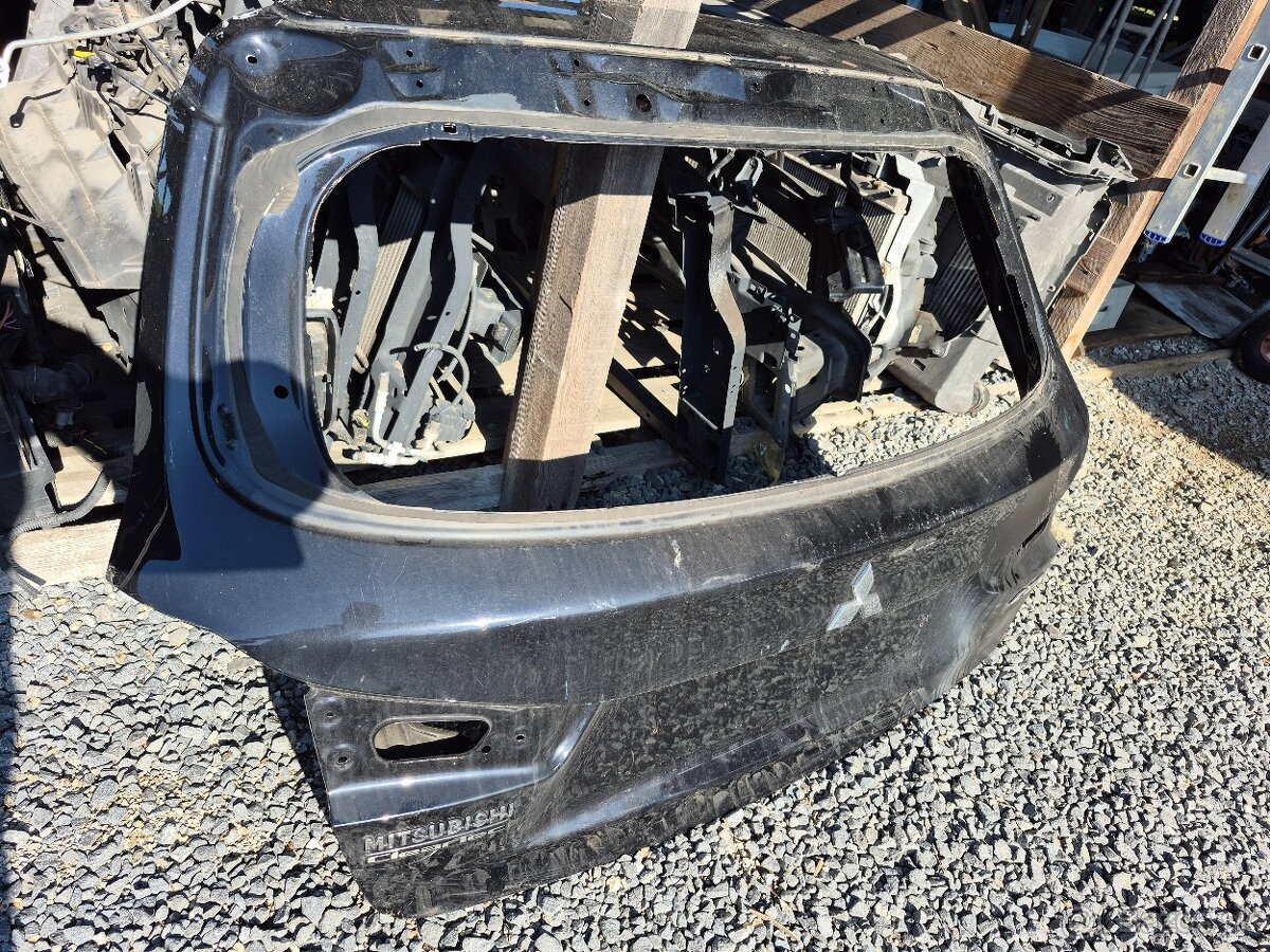Mitsubishi ASX dvere zadné