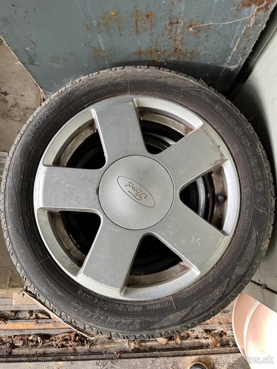 Elektróny 4x108 r15