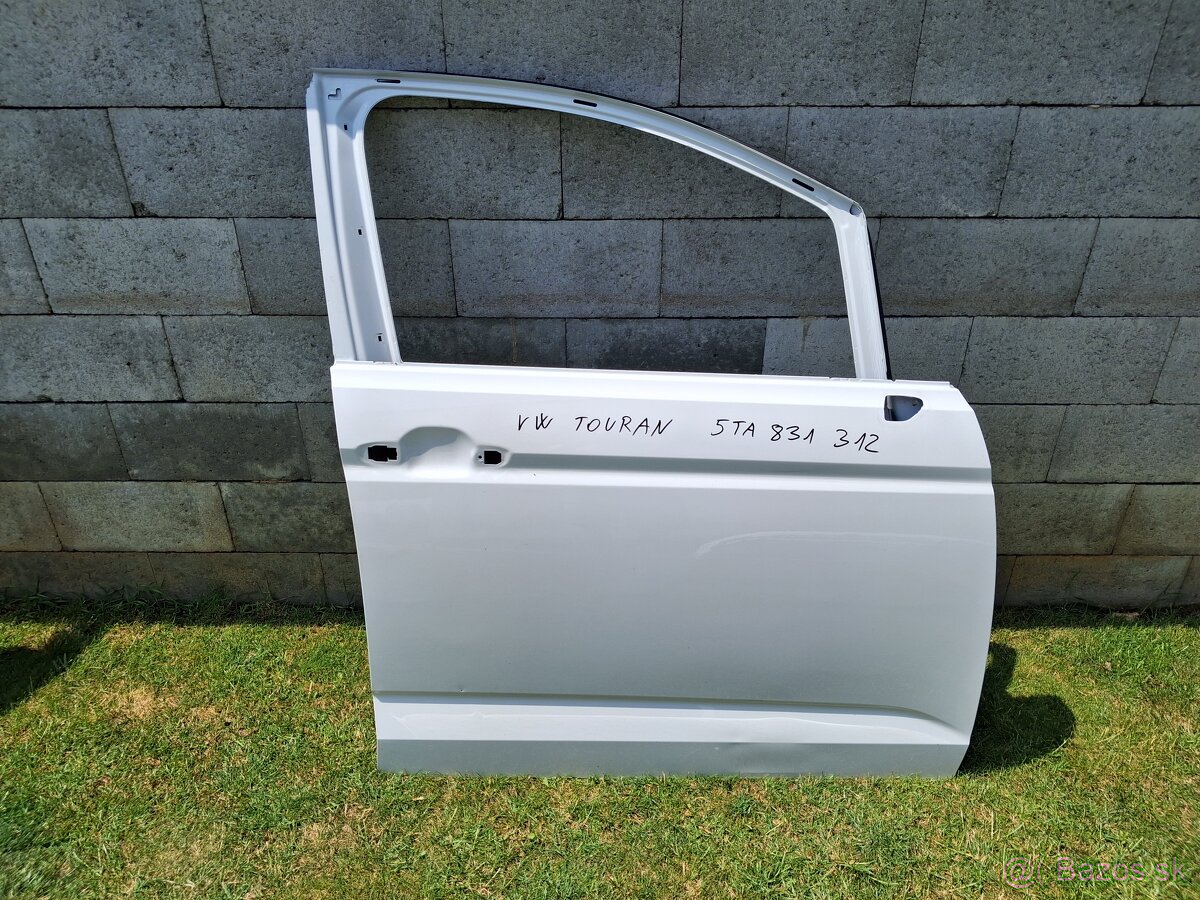 Vw TOURAN DVERE 5TA