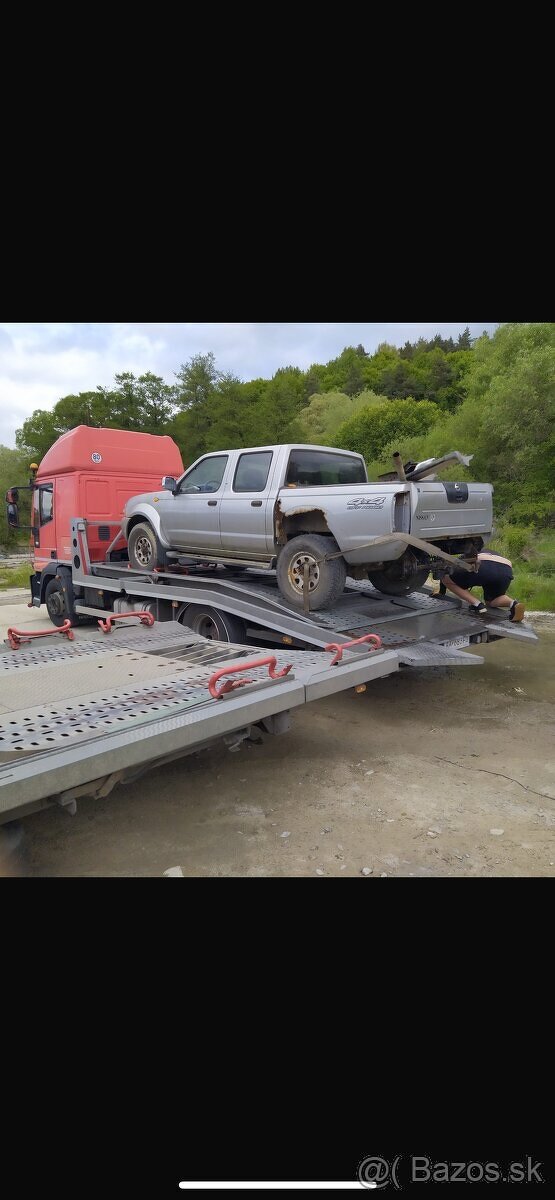 Navara d22