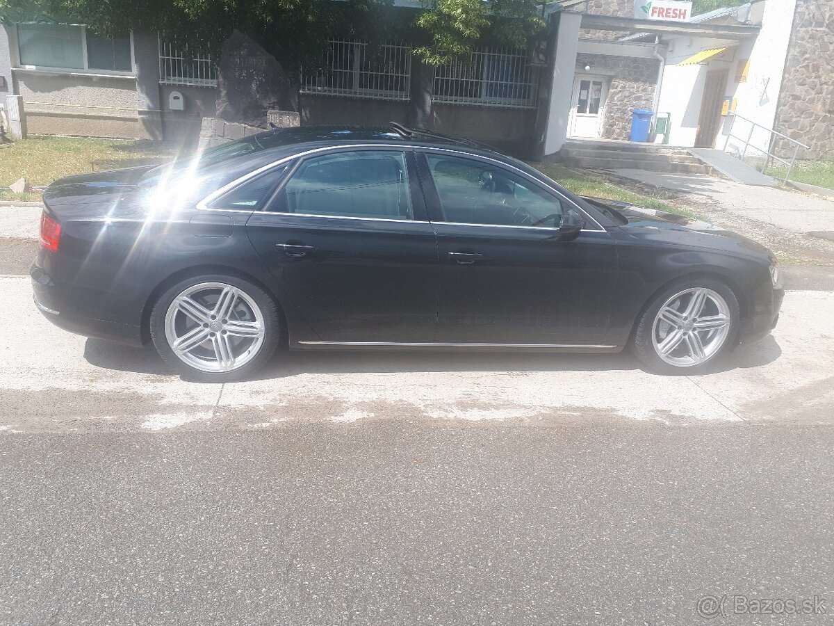 AUDI A8 4.2 TDI TOPKA 2013