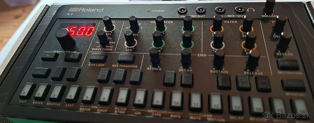 Roland S-1 Tweak Synthesizer