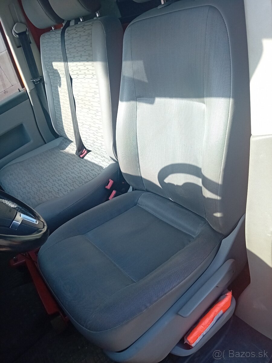 Šoferova sedačka VW transporter T5/T5.1/T6