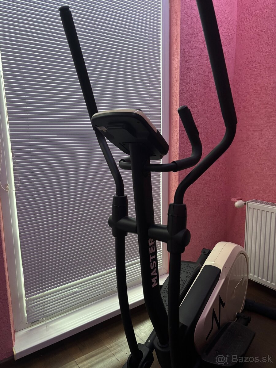 Eliptical MASTER E50