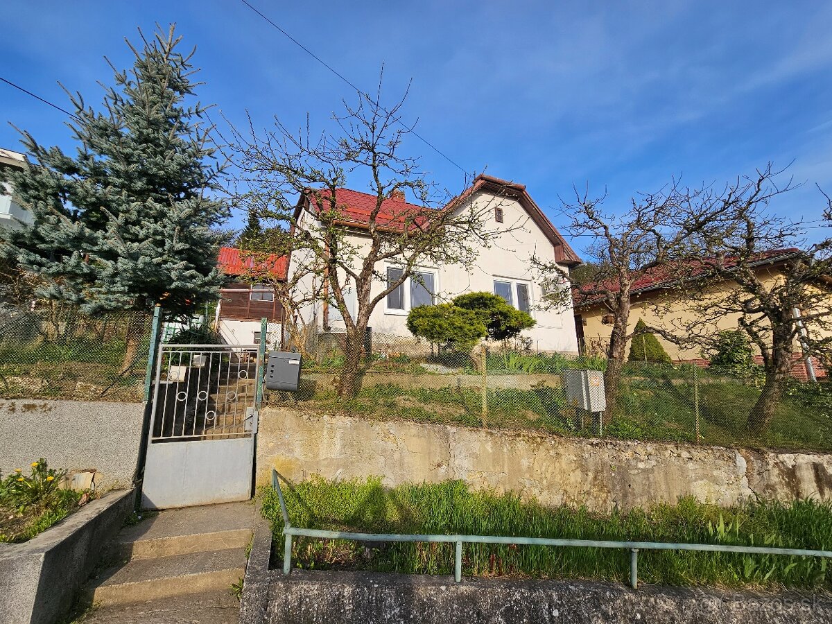 Predám rodinný dom v centre mesta.