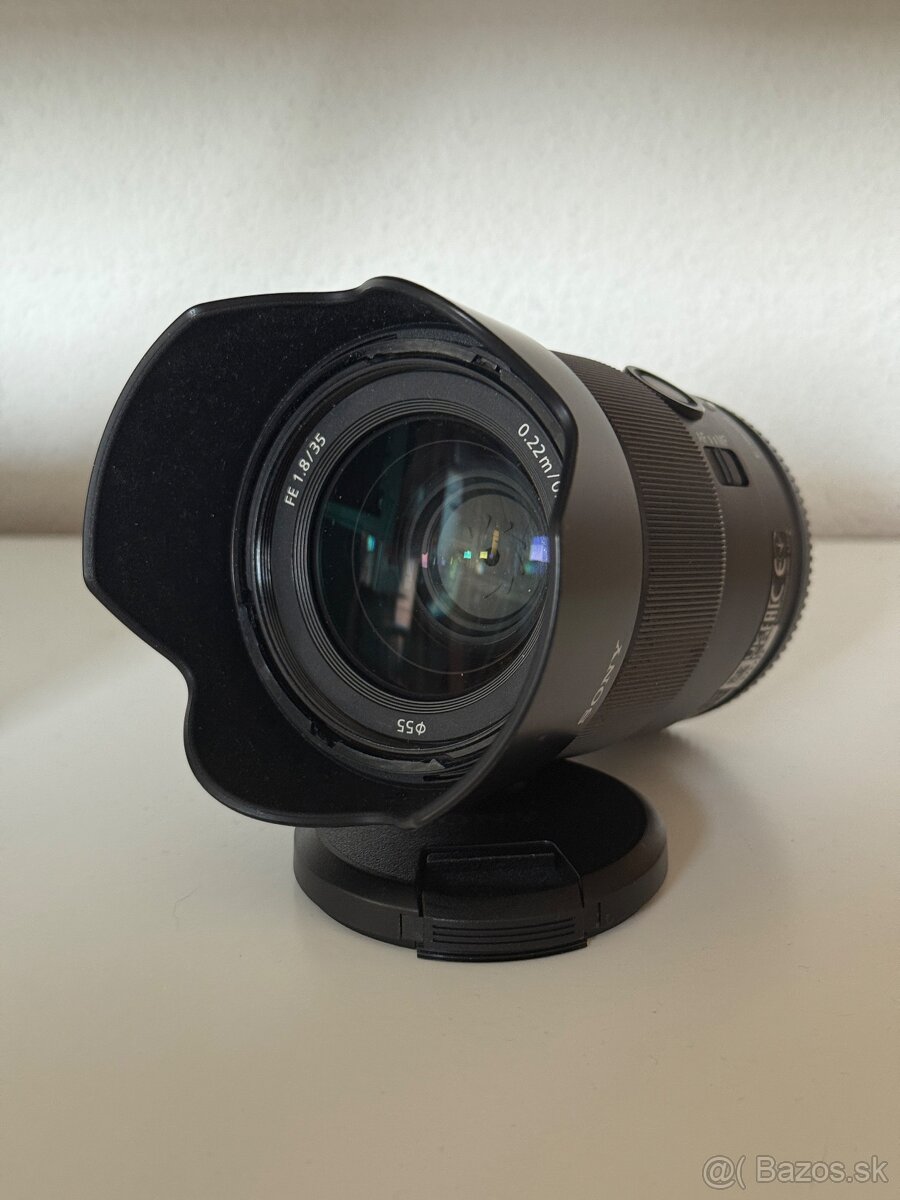 Sony 35mm f/1.8 FE